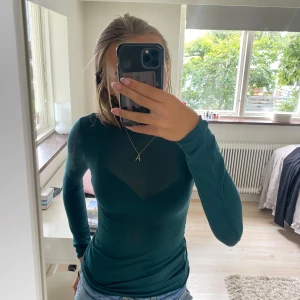 Intimissi tröja - Säljer denna intimissi tröjan då den inte kommer till användning. Storlek s 