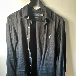 Ralph lauren skjorta - Ralph lauren linne skjorta i bästa skick Använd 2 gånger.