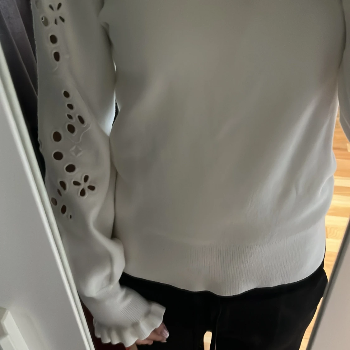 finstickad tröja med detaljer  - 92