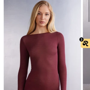 Intimissimi tröja - Säljer denna superfina tröja, helt ny använd 1 gång! Säljer då färgen inte passa fint på mig. Priset kan pratas! 