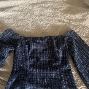 Zara topp💕 - Fin topp från zara! Den är knappt använd💞