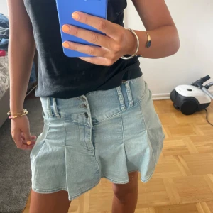 Plisserad kjol - Så snygg