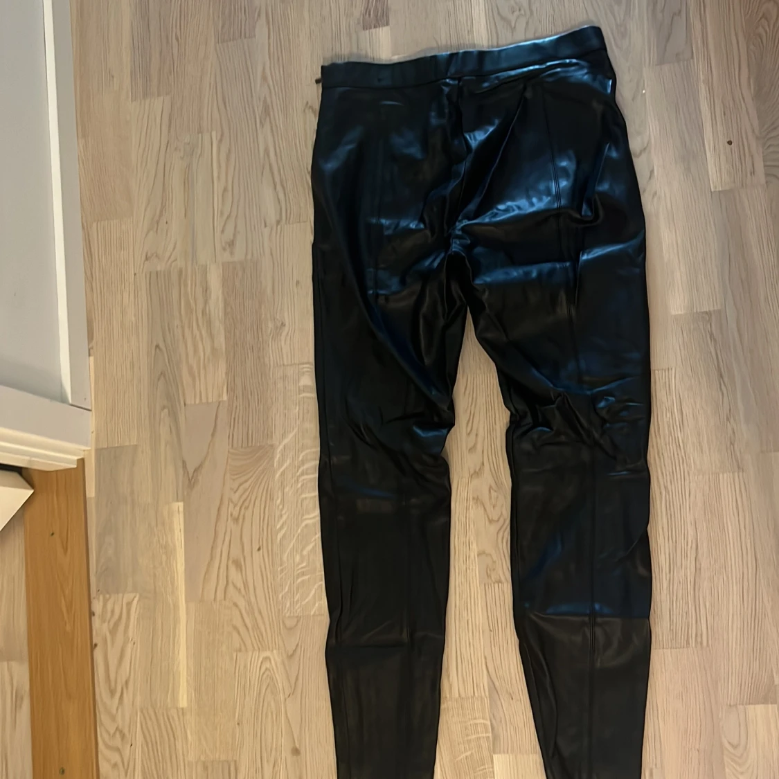 Svarta byxor från Zara Trafaluc Collection - 90