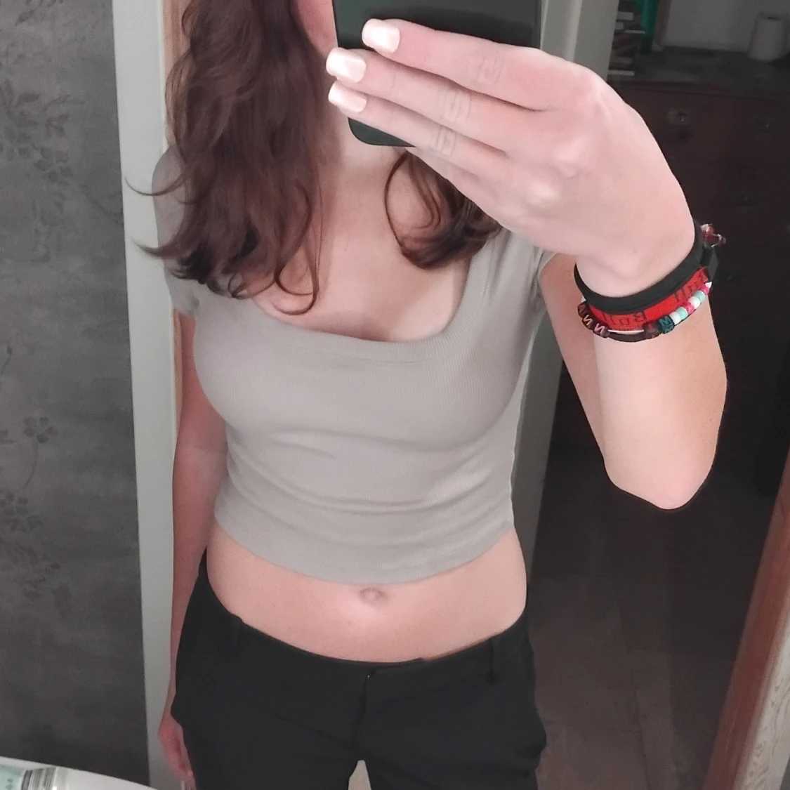 Beige ribbad croppad topp