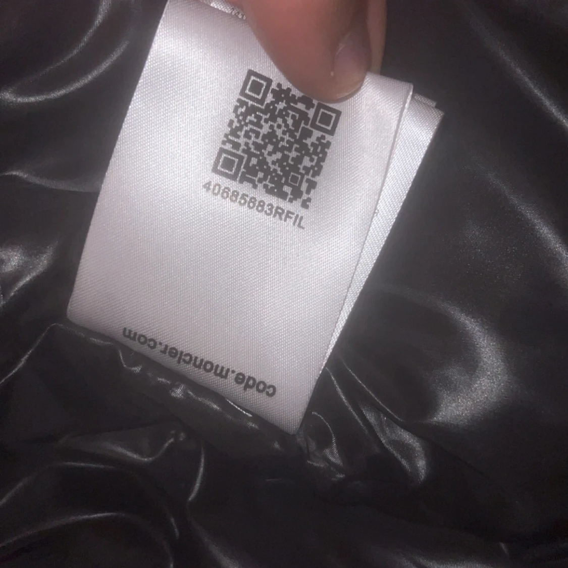 Svart dunjacka från Moncler - 4