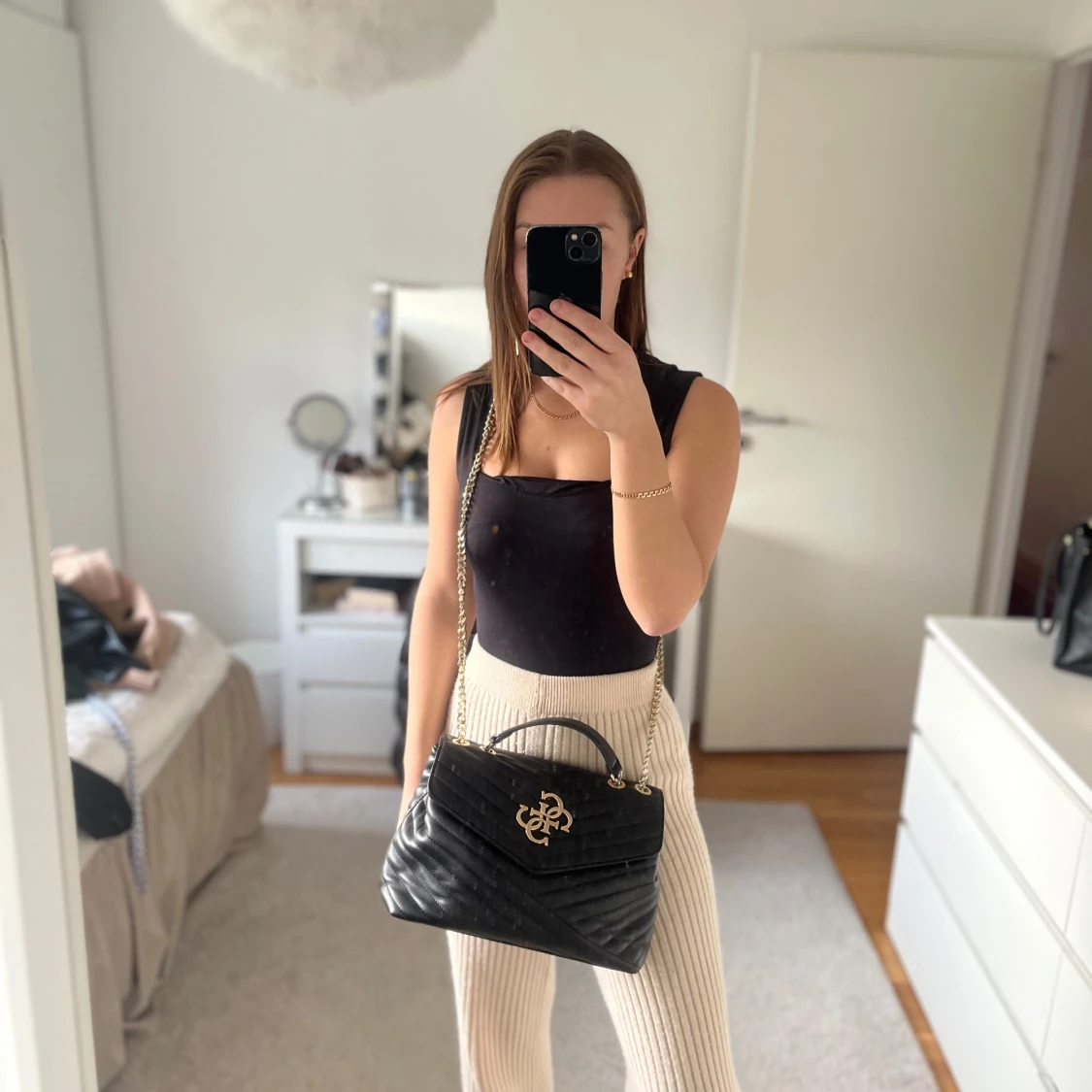 Guess handväska - 3