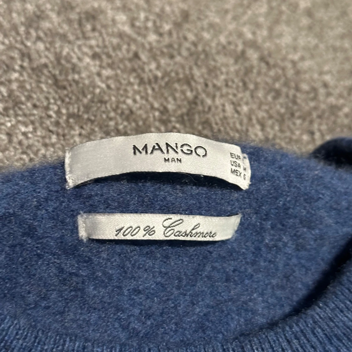 Blå kashmirtröja från Mango - 1