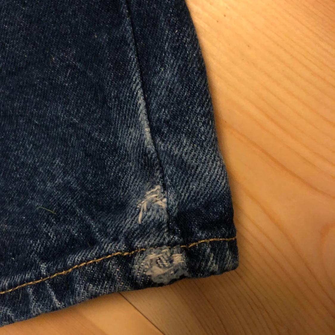 Mörkblå jeans från Junkyard - 4