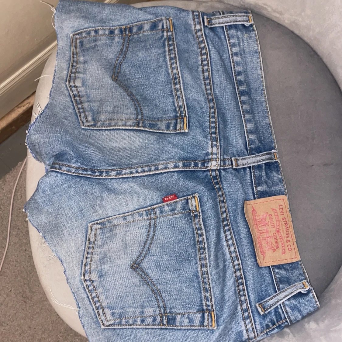  Ett par Levis shorts - 3