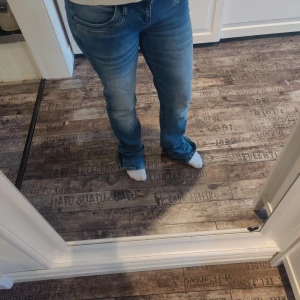 Blå jeans från LTB - Säljer ett par snygga blå jeans från LTB. Köpt på plik men var tyvärr för stora för mig. Pris kan diskuteras 