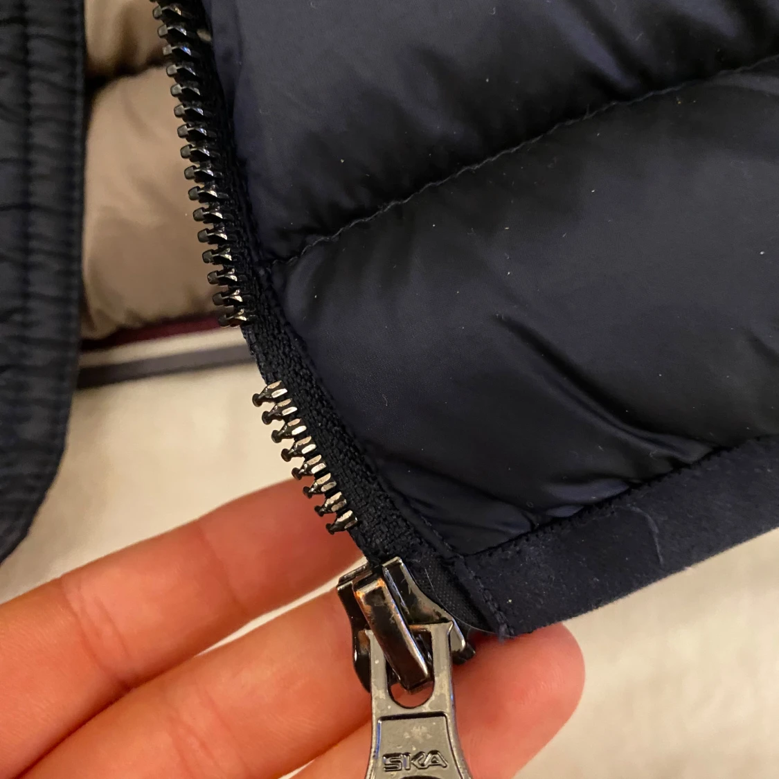 Mörkblå dunjacka från colmar - 3