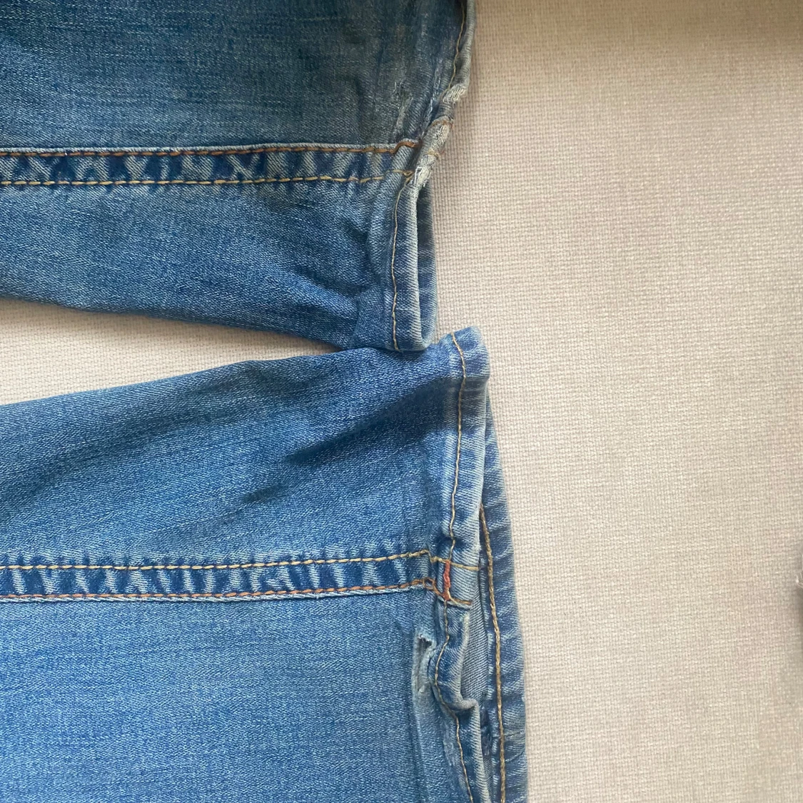 Blå jeans från True Religion - 4