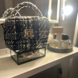 Liten väska från HM - Jätte söt väska från HM💕💕