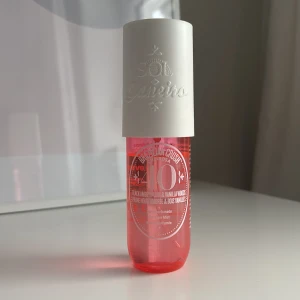 Sol de Janeiro Brazilian Crush Cheirosa 40 - Säljer den här Sol de Janeiro i doften 40 som luktar plommon och vanilj