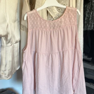 Rosa söt topp  - Säljer denna rosa toppen💕