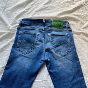 Jacob cohën - Tja säljer dess stilrena jeans 9/10 inga defekter