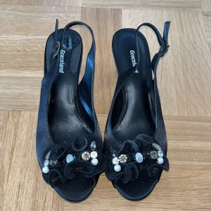 Klackskor - Fina klackskor som knappt är använda