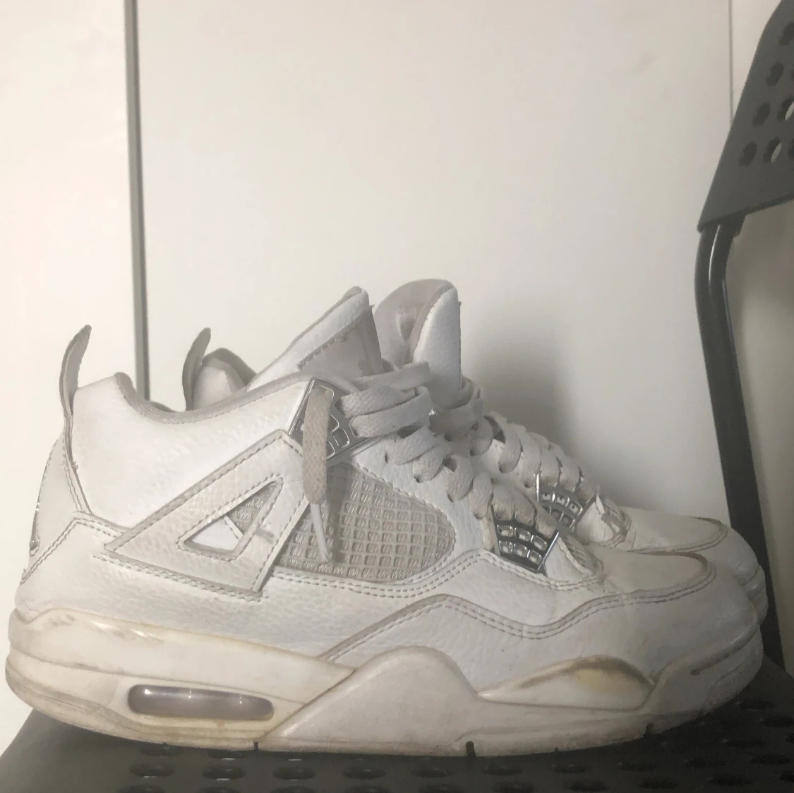 Jordan 4s retro pure Money limited edition