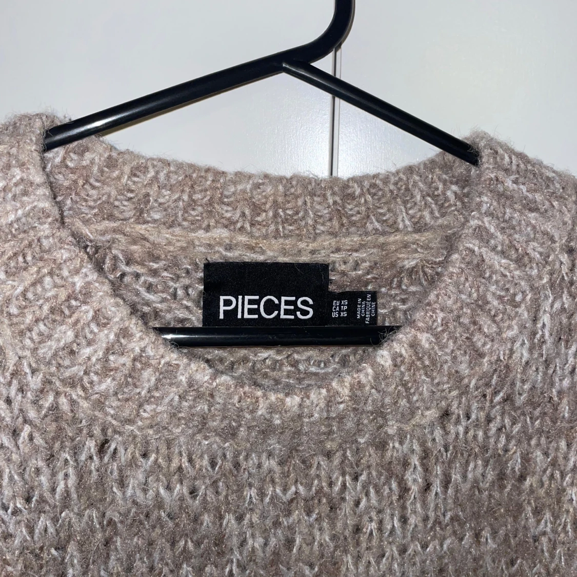 Stickad tröja från Pieces - 90