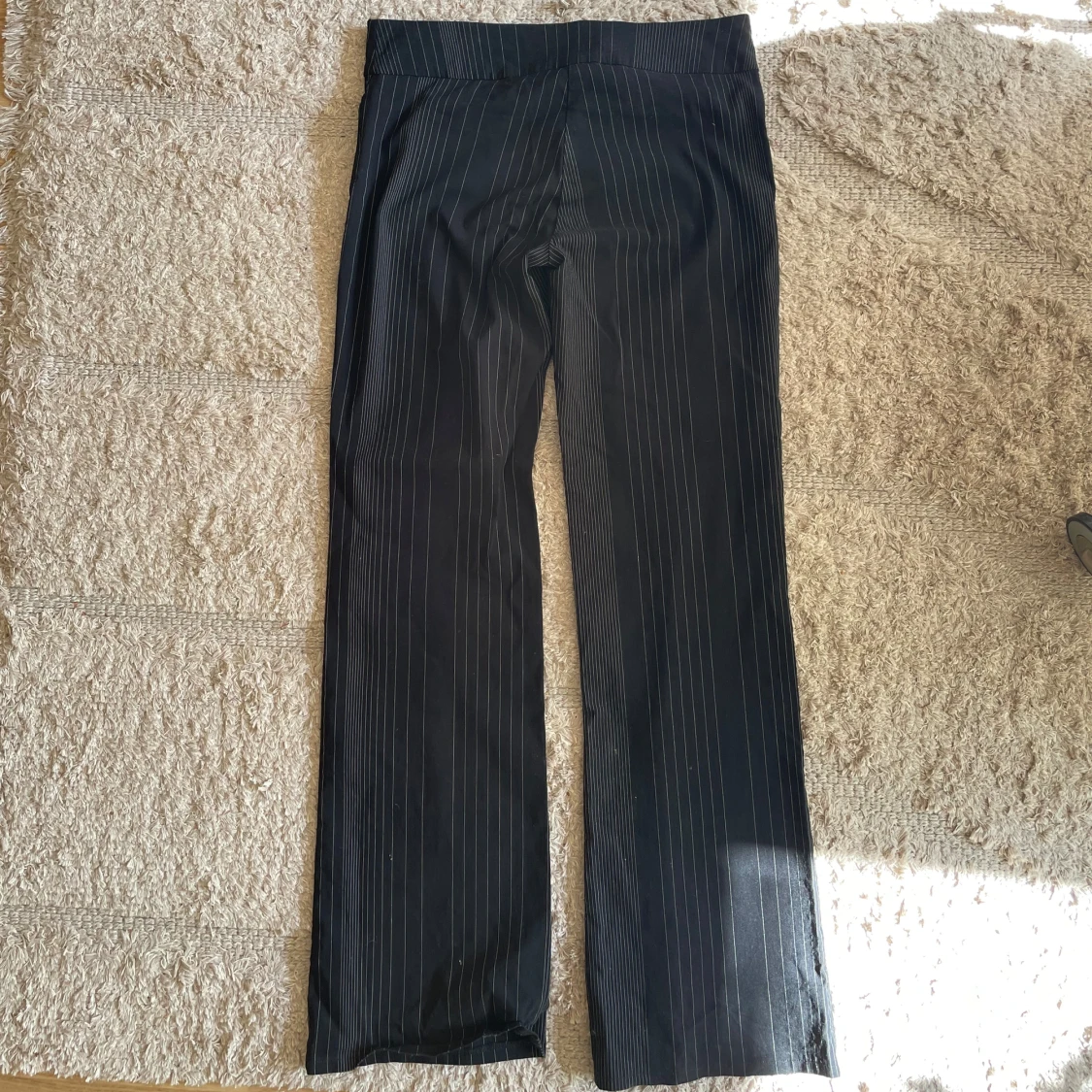 Lågmidjade randiga byxor - 90