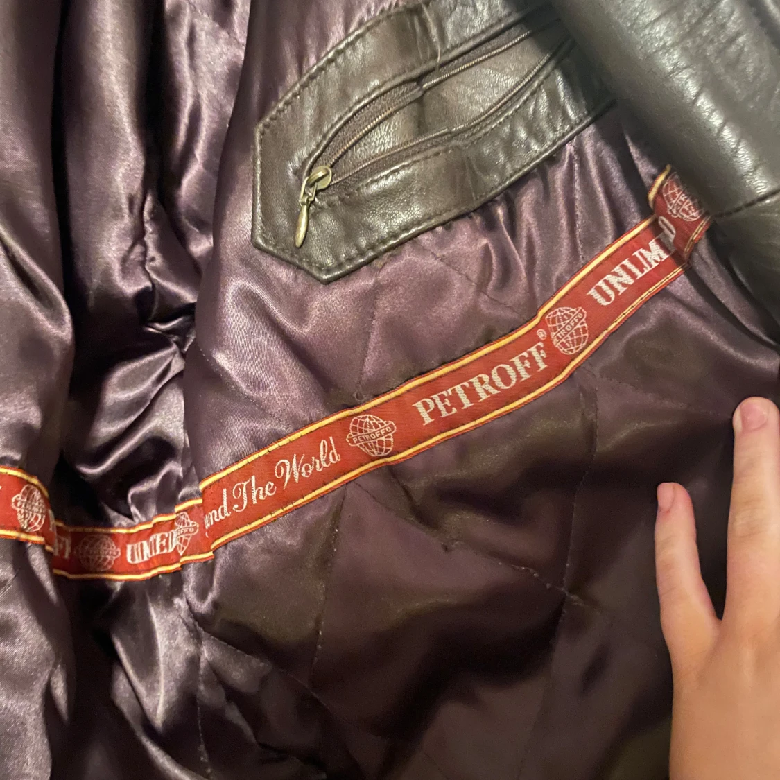 Brun skinnjacka från Petroff - 4