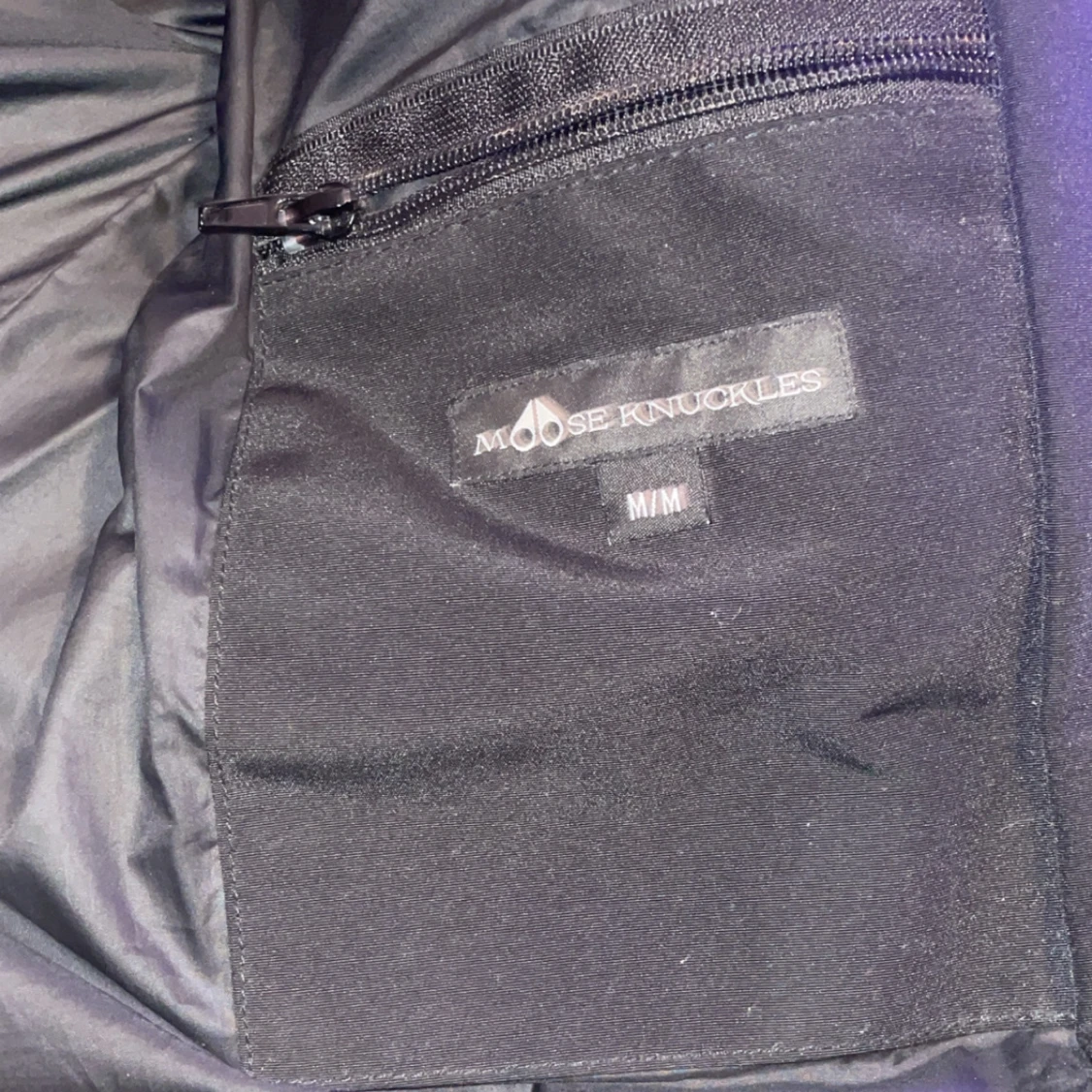 Svart dunjacka från Moose Knuckles - 3