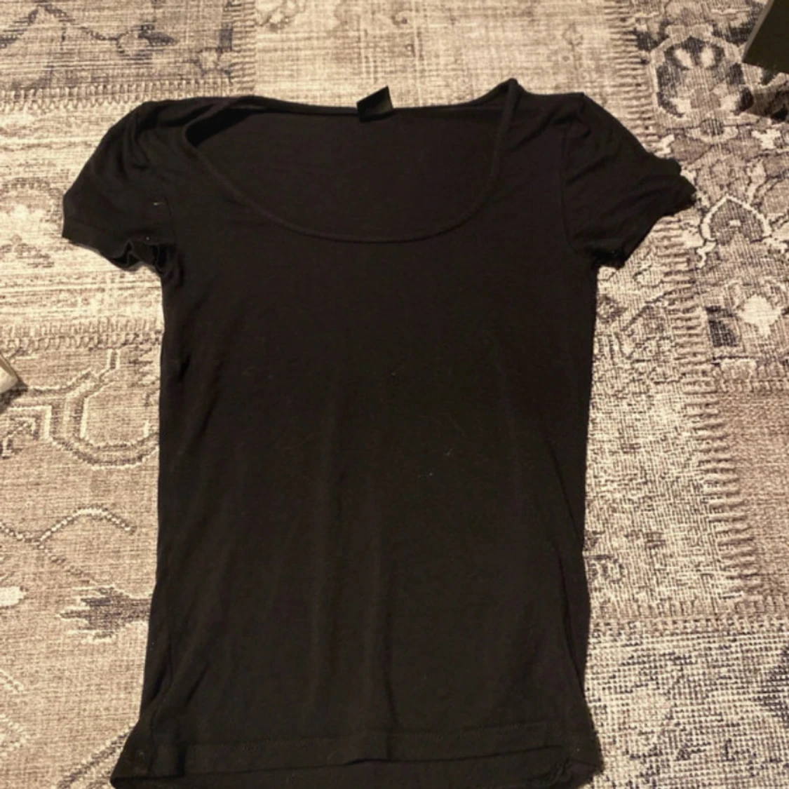 Svart kortärmad topp