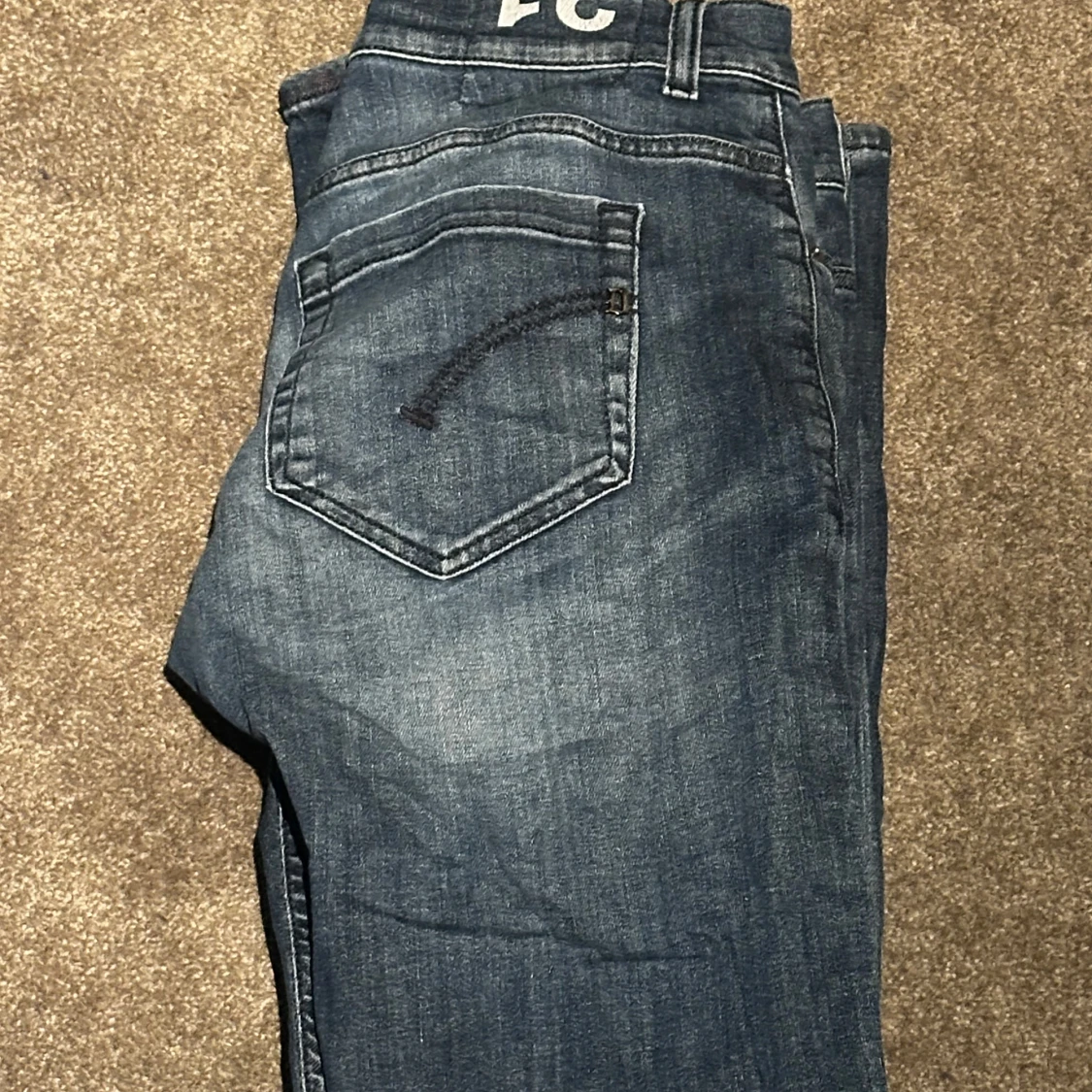 Blå jeans från Dondup