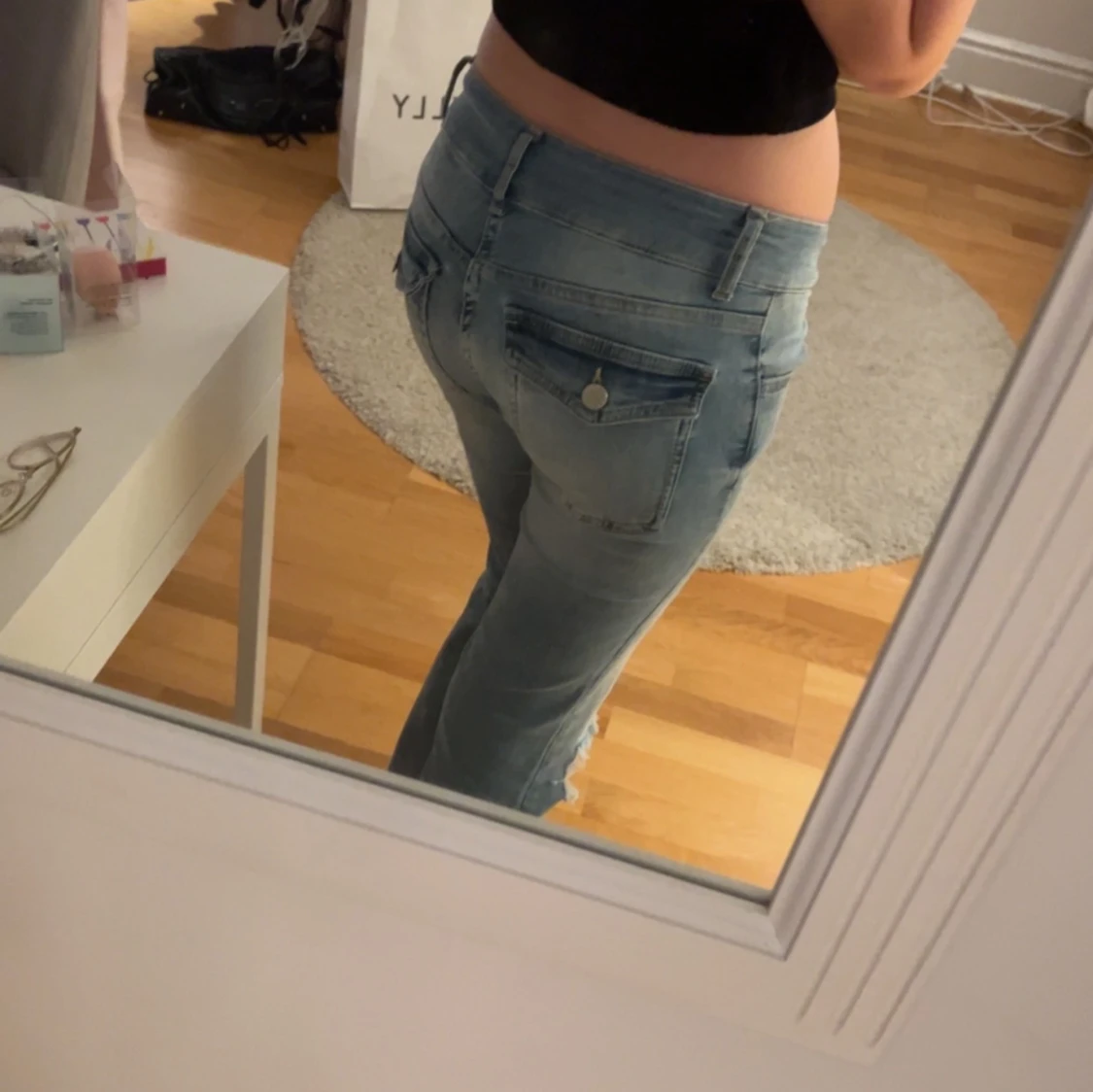 Low waisted jeans - 3