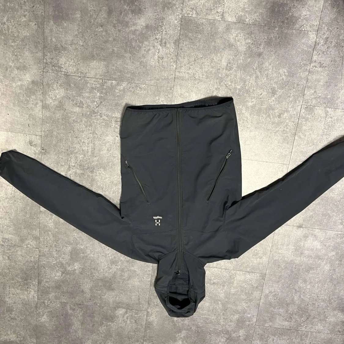 Svart jacka från Haglöfs - 3