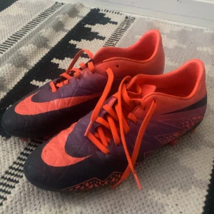 Hypervenom skor - Använda men fortfarande fräscha Hypervenom skor