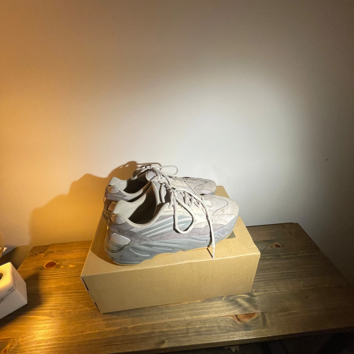 Yeezy Boost 700 V2 - 90