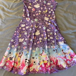 Kawaii Klänning   - Gullig klänning från kawaii som inte längre säljs, har ingen lapp men är ganska säker på att de är S. Skriva gärna prisförslag 