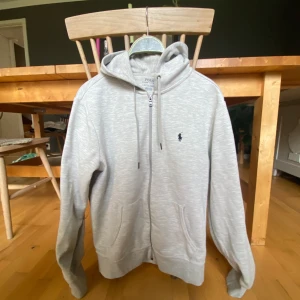 Polo hoodie - Perfekt skick