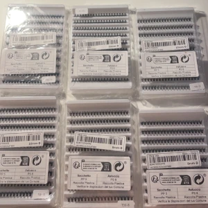 Fransar från shein (6 pack) - Säljer 6 pack fransar från shein. 2 pack är i storlek 8 mm och resten är 10 mm. Helt oöppnade och säljer alla 6 samtidigt.