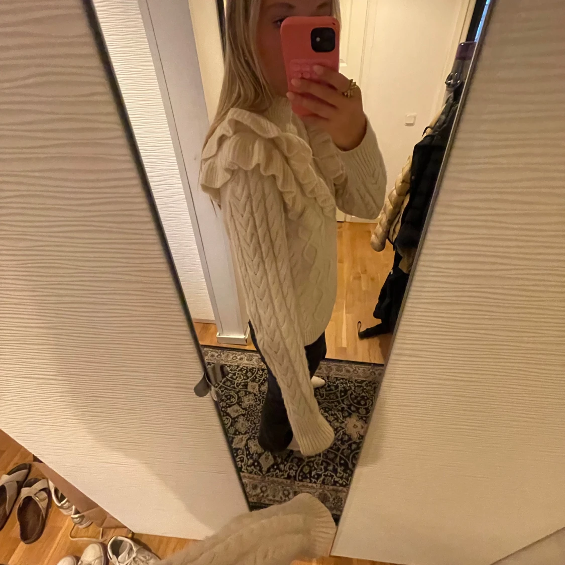 Vit volang tjocktröja🤍 - 91