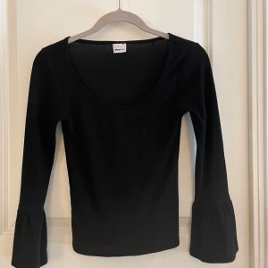 Topp från gina - Jätte fin topp som både går att klä upp och klä ner🙌🏼🫶🏼💗