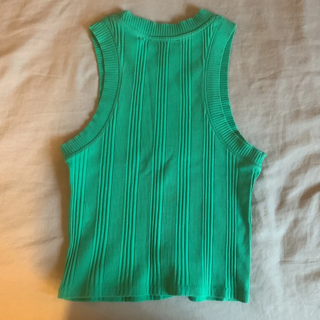 Grön ribbad linnetopp från Zara - 90