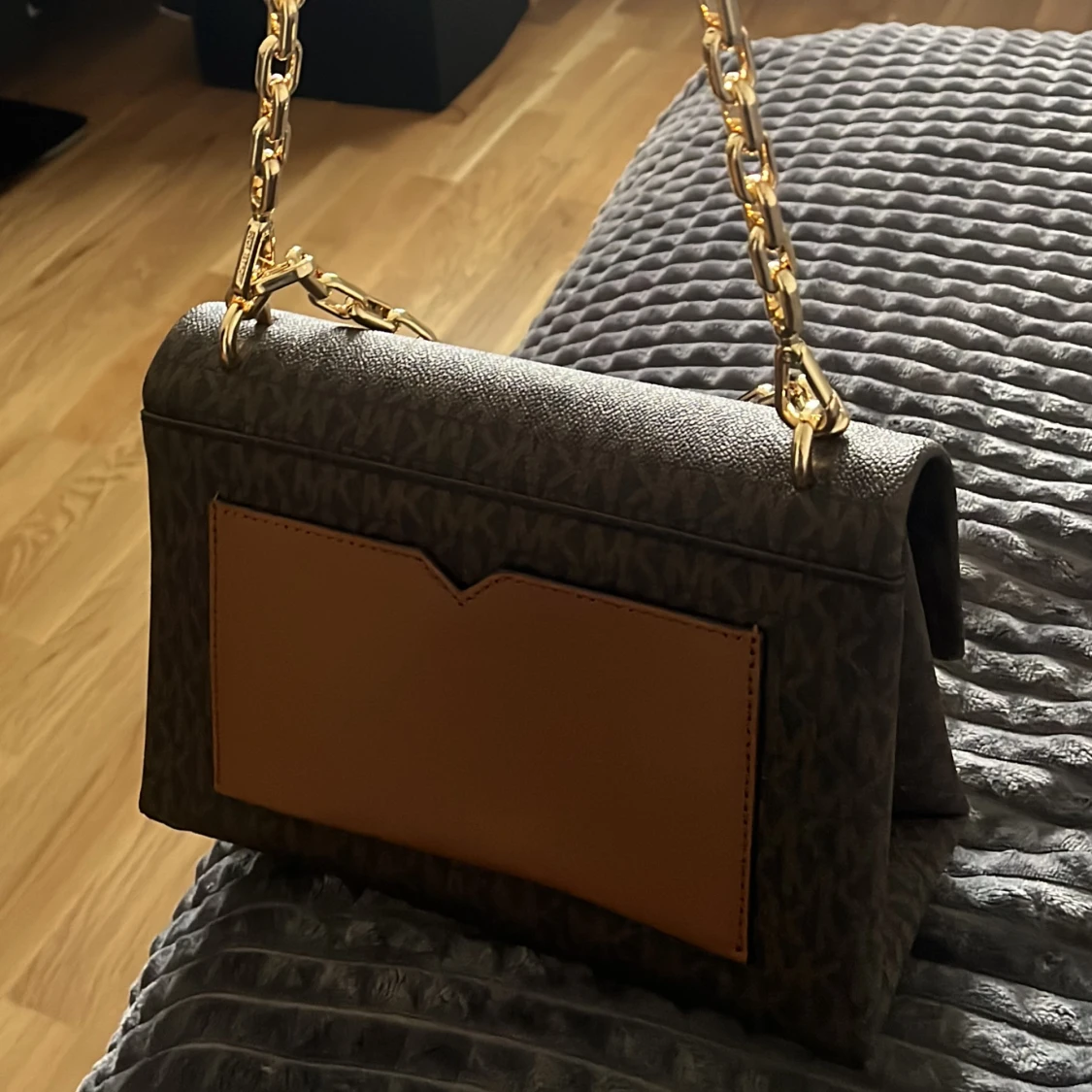 Micheal kors väsla - 90