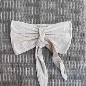 Crop top - Fin beige Crop top från Mellow Yellow, normal i storleken och aldrig använd 🤎