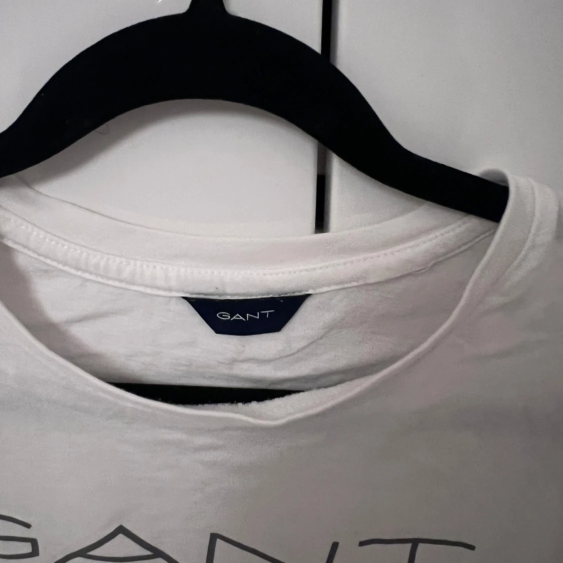 Vit t-shirt från GANT - 90