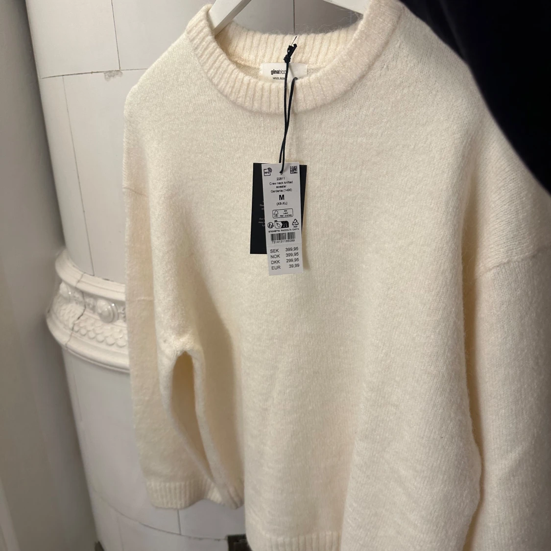 Vit stickad från Gina 💗 - 90