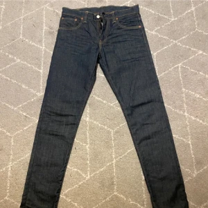 Levi's 520 jeans - Snygga vintage Levi's jeans i denim modell 520. De är i strlk W29 L32 och skicket är 9/10. Funkar till nästan allt och många outfits. Hör av er vid frågor 🙏