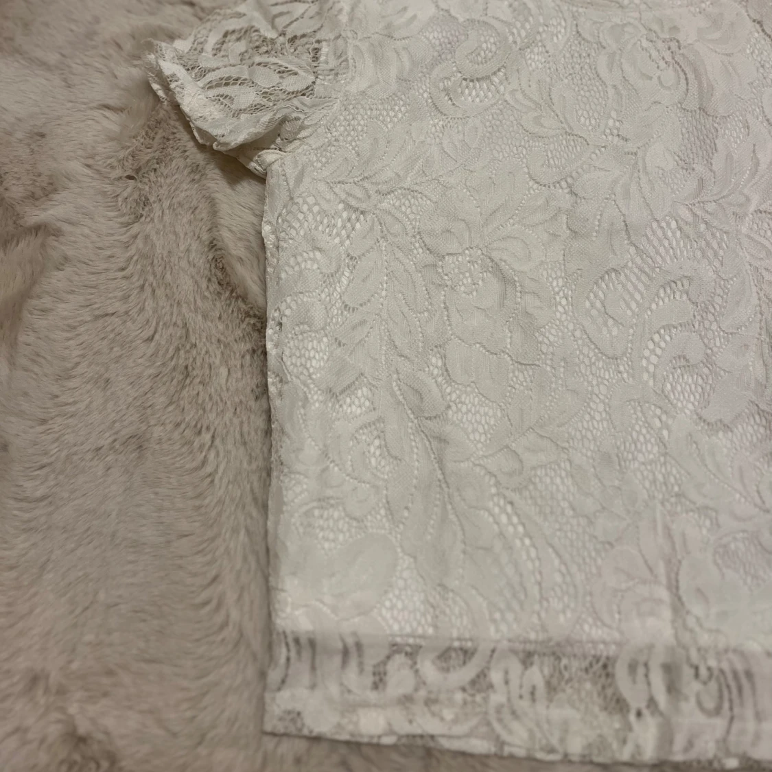 Vit spetsblus från FB Sister - 90