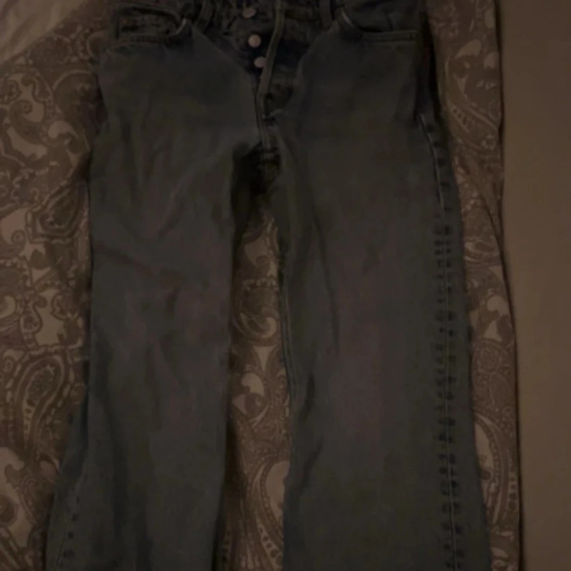 Blå jeans från Weekday - 90