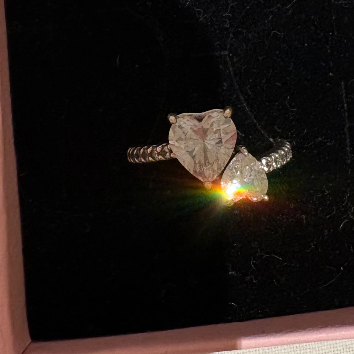 Silverring med hjärtformad sten från Pandora - 90