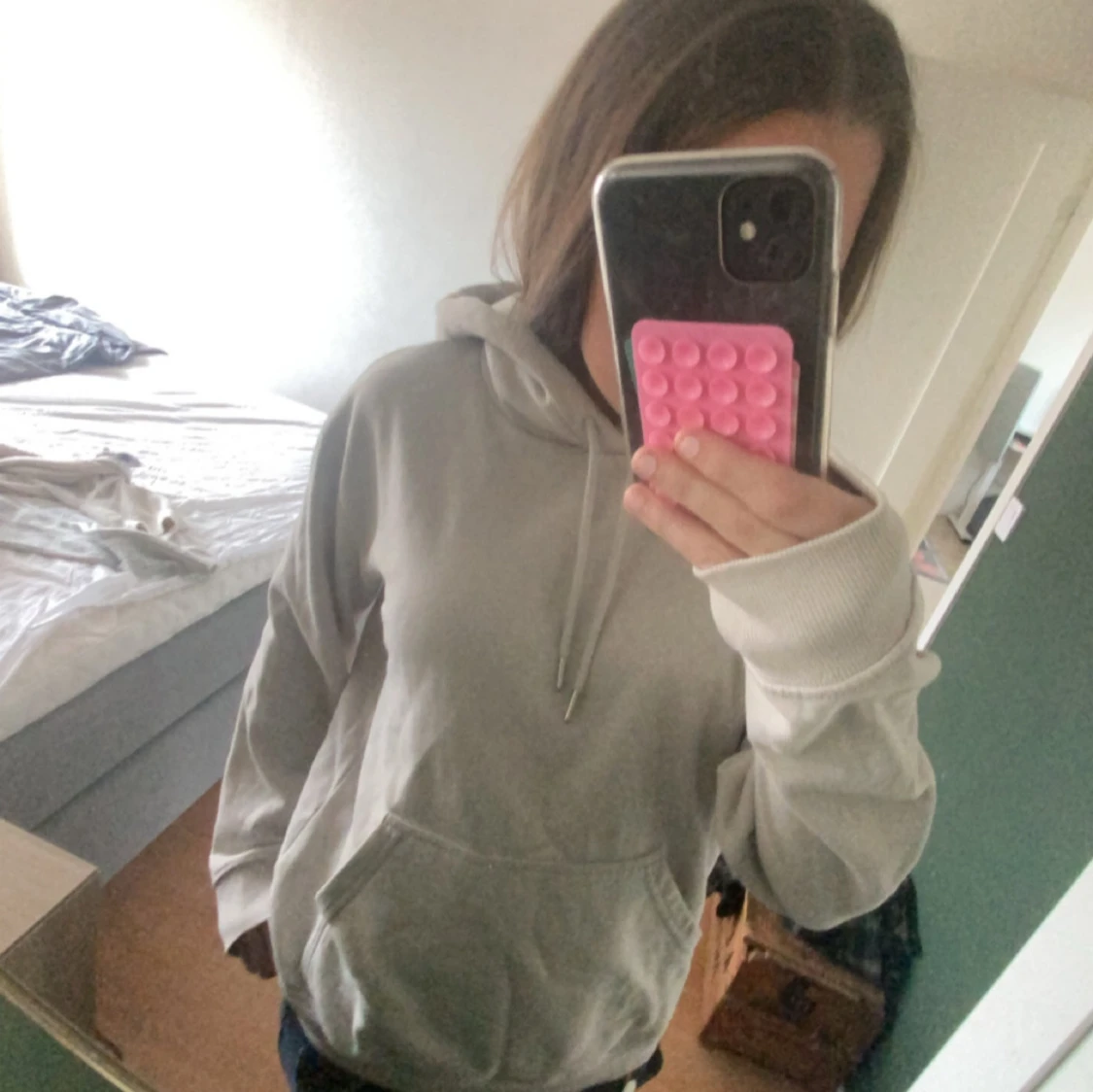 Beige/grå hoodie från H&M - 90