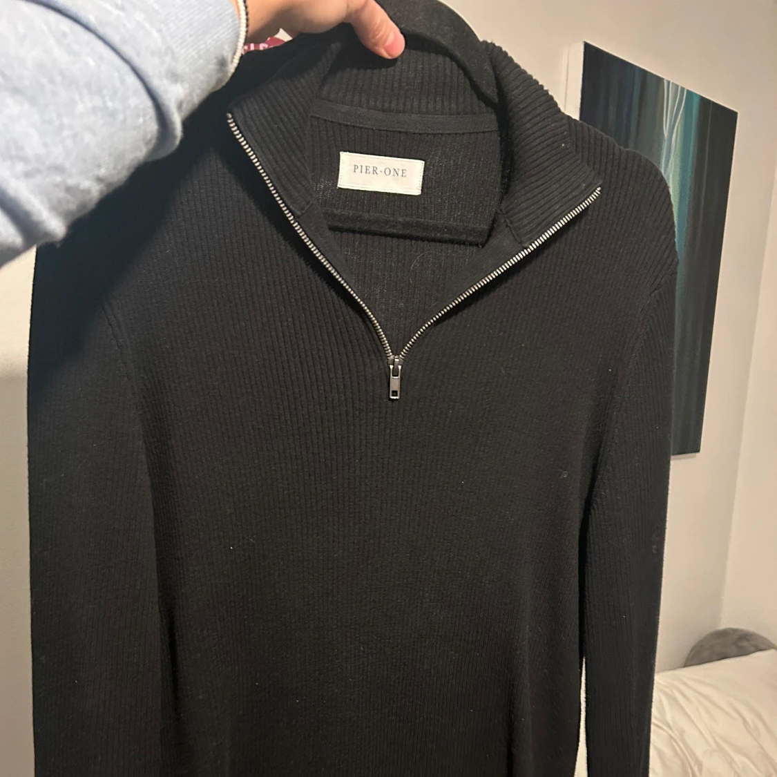 Svart halfzip från Pier One