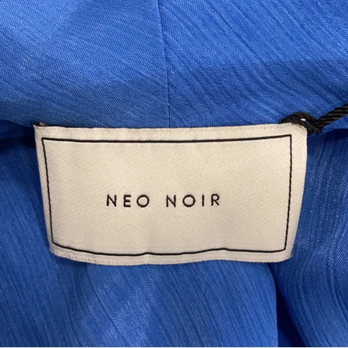 Blå omlottklänning från Neo Noir - 91