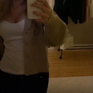 Beige/brun kofta - Beige/brun kofta i storlek S💕